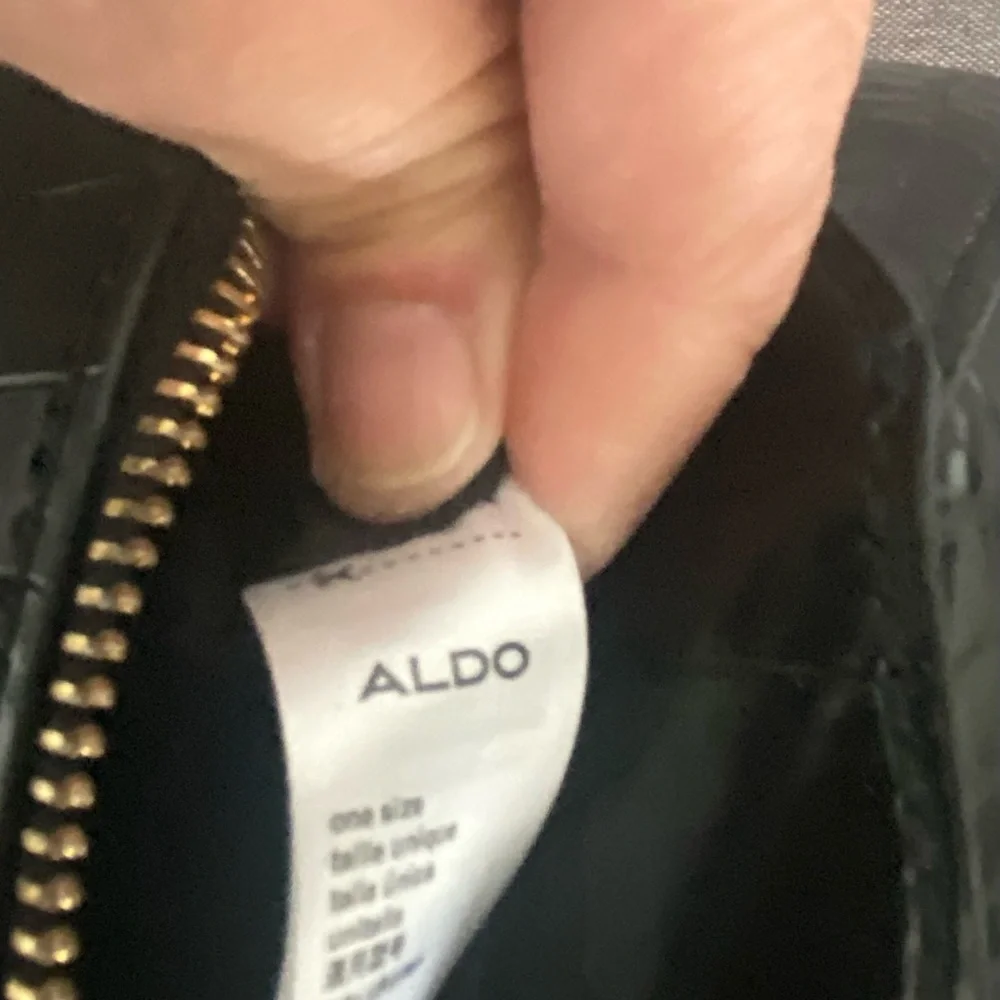 Aldo Black Crocodile-Embossed Shoulder Bag - Picture 3 of 8